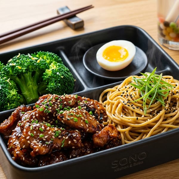 Crispy fried chicken basket with dipping sauce